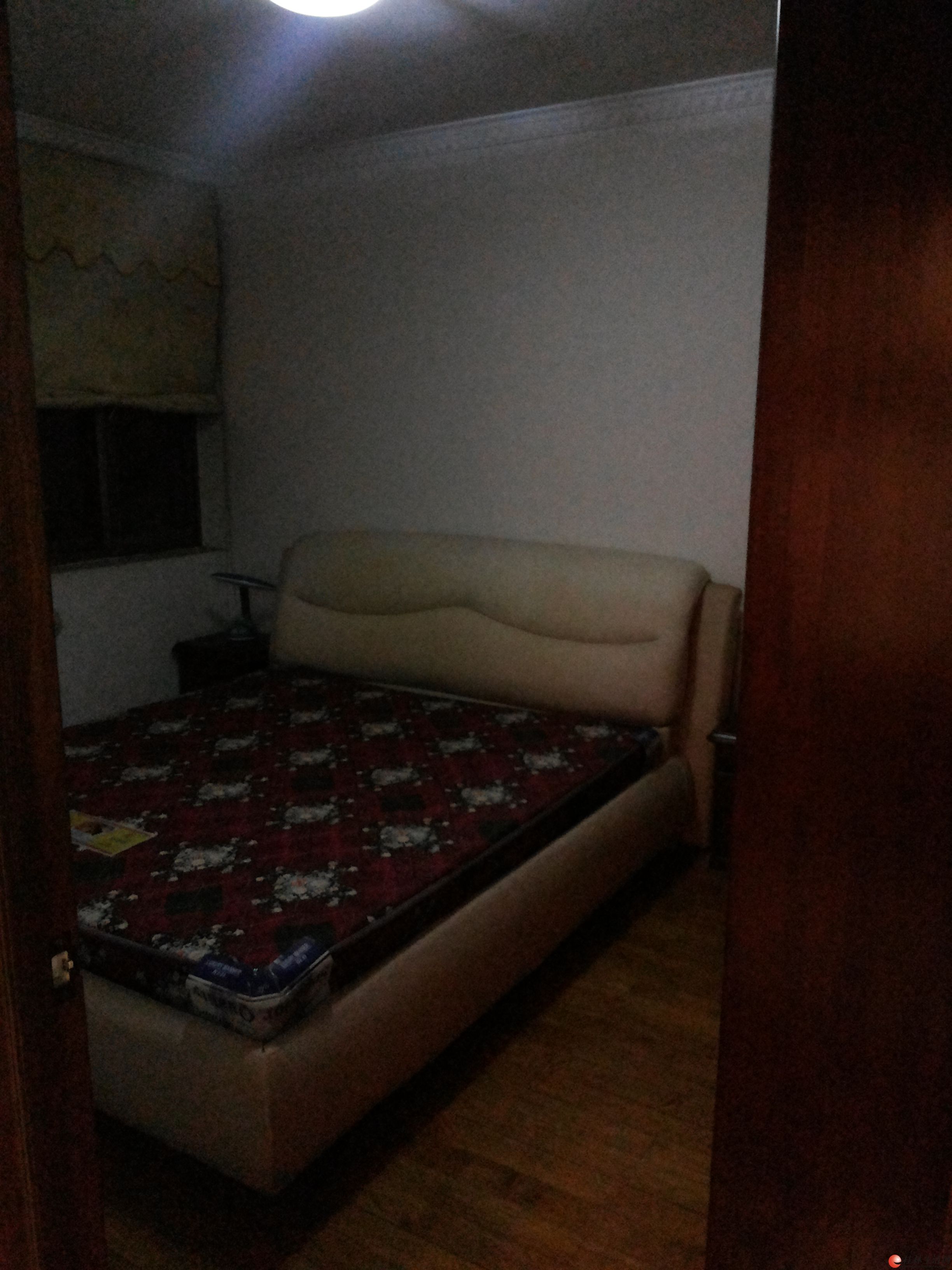 三里店家乐城80多平房屋出租,干净整洁有厨卫