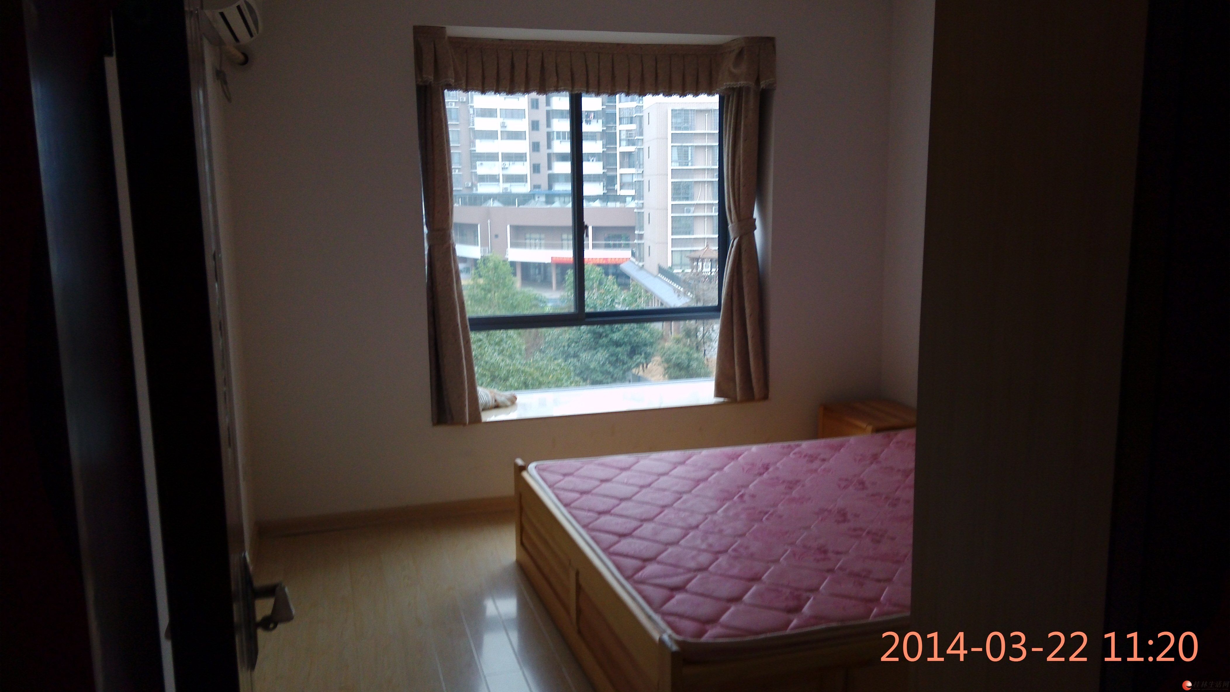 房东急售 万象城电梯房黄金4楼 精装2房2厅 94