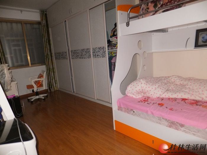 龙隐学区公园绿涛湾精装婚房88平方76万税费