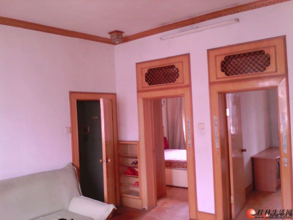 L【神舟花园南区】80平米小三居月租1300元 