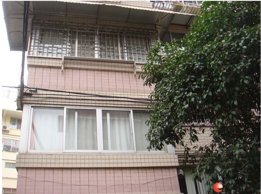 降价!七星区 解放桥头漓东小区 322 2F 120㎡ 