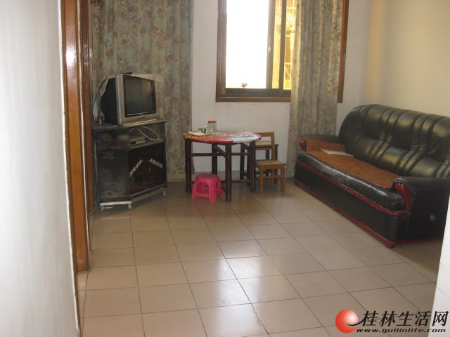 九岗岭小区5楼3房1厅90平米中装修家电齐全1