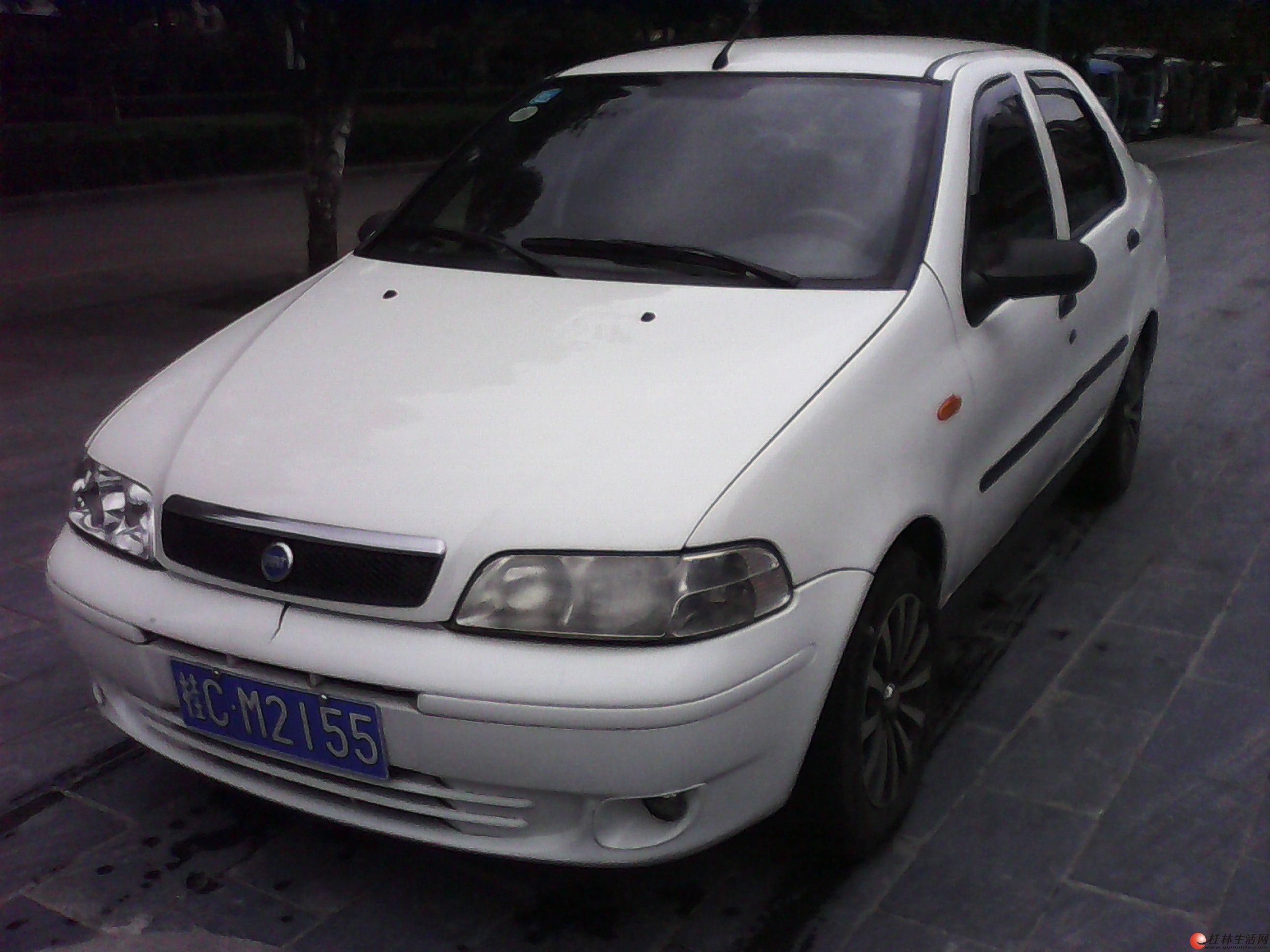 低价转让 私家车 菲亚特 三厢车 高清图片