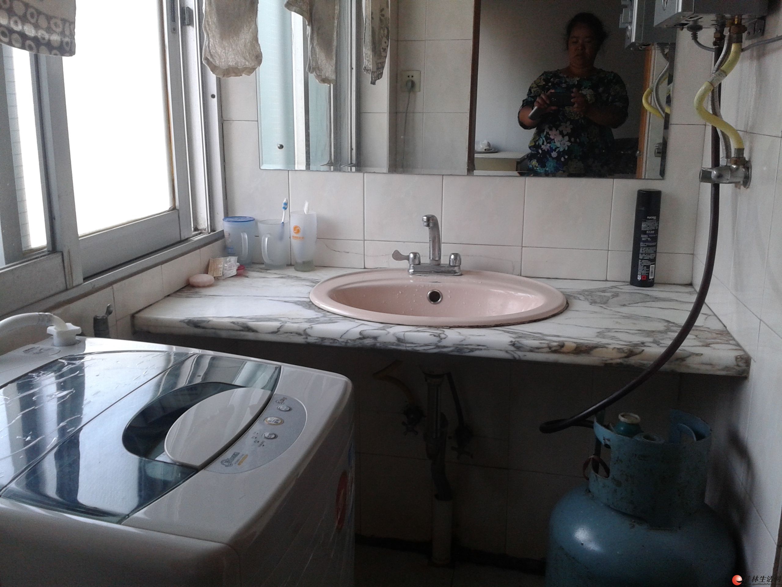 【出租】秀峰区三多路奎光中学附近2房1厅1卫