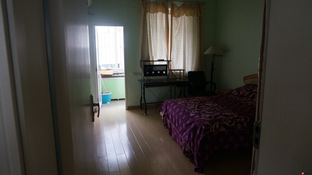 信义路榕湖学区三房两厅精装配家具 - 桂林二手