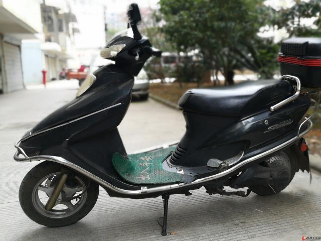 本人因为换车了故转让上海铃木王电动车一辆 桂林二手电动车 桂林