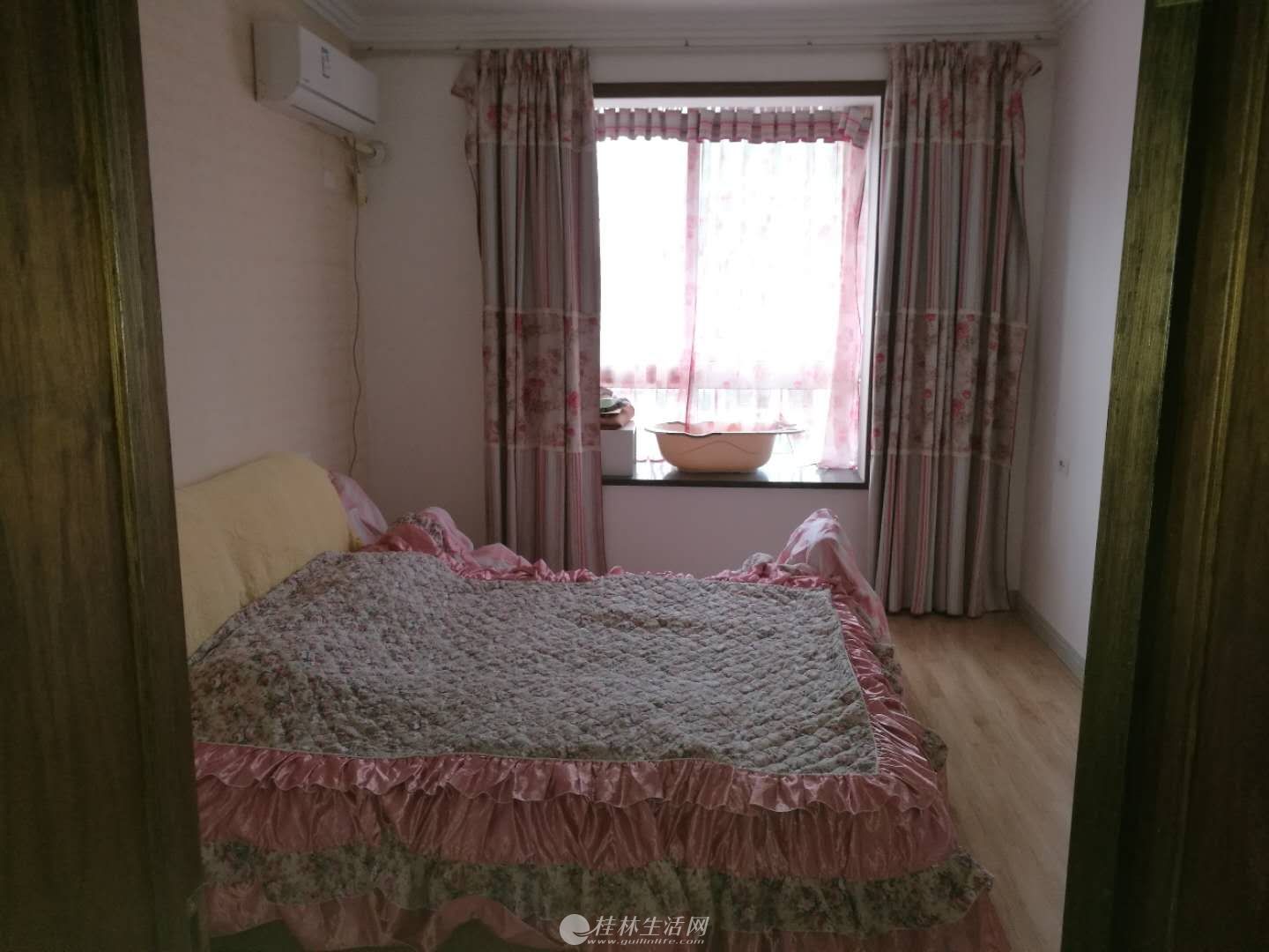 临桂区国土局小区房屋转让,精装修