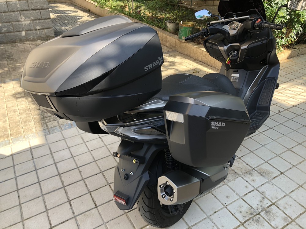 出售2018年光阳赛艇s400