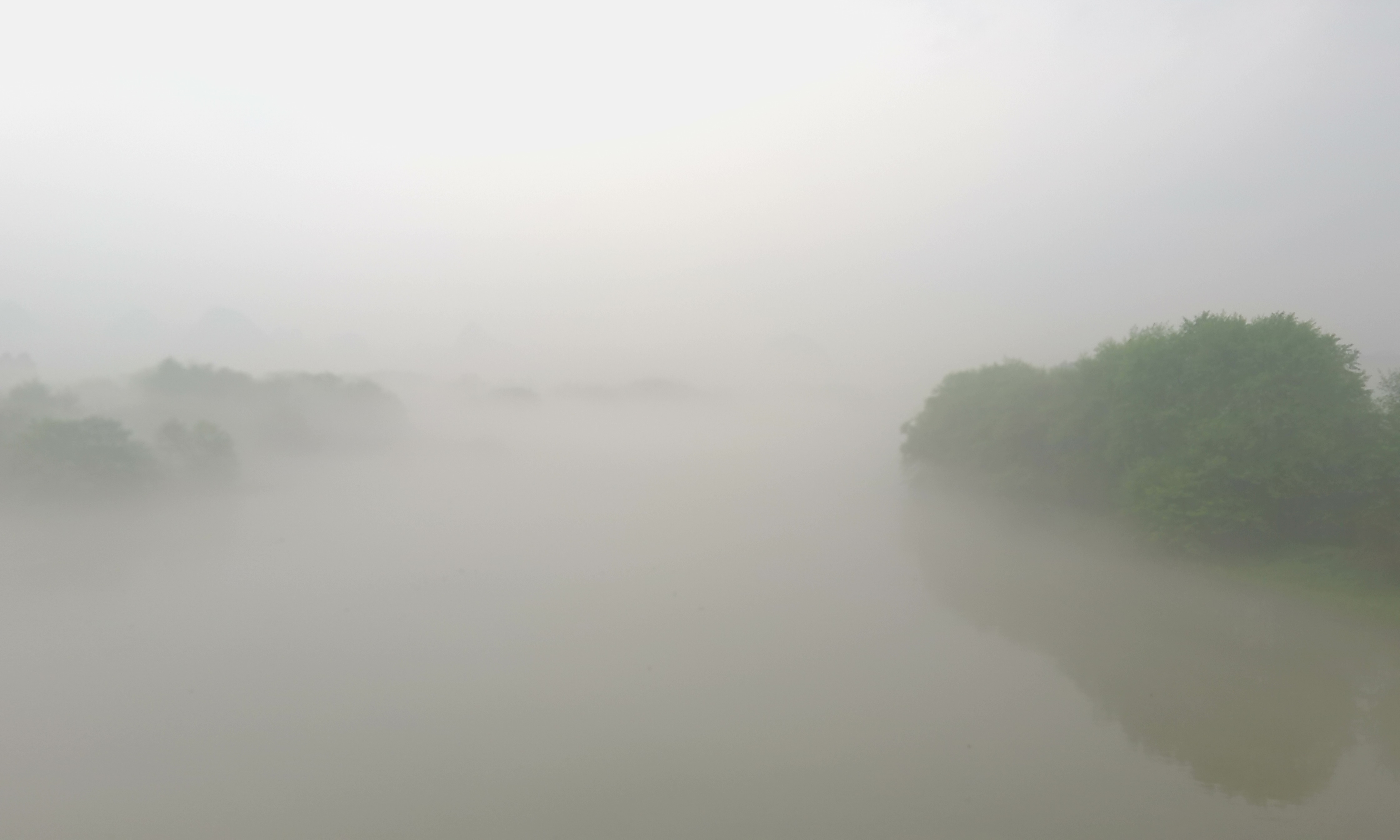 烟雨漓江