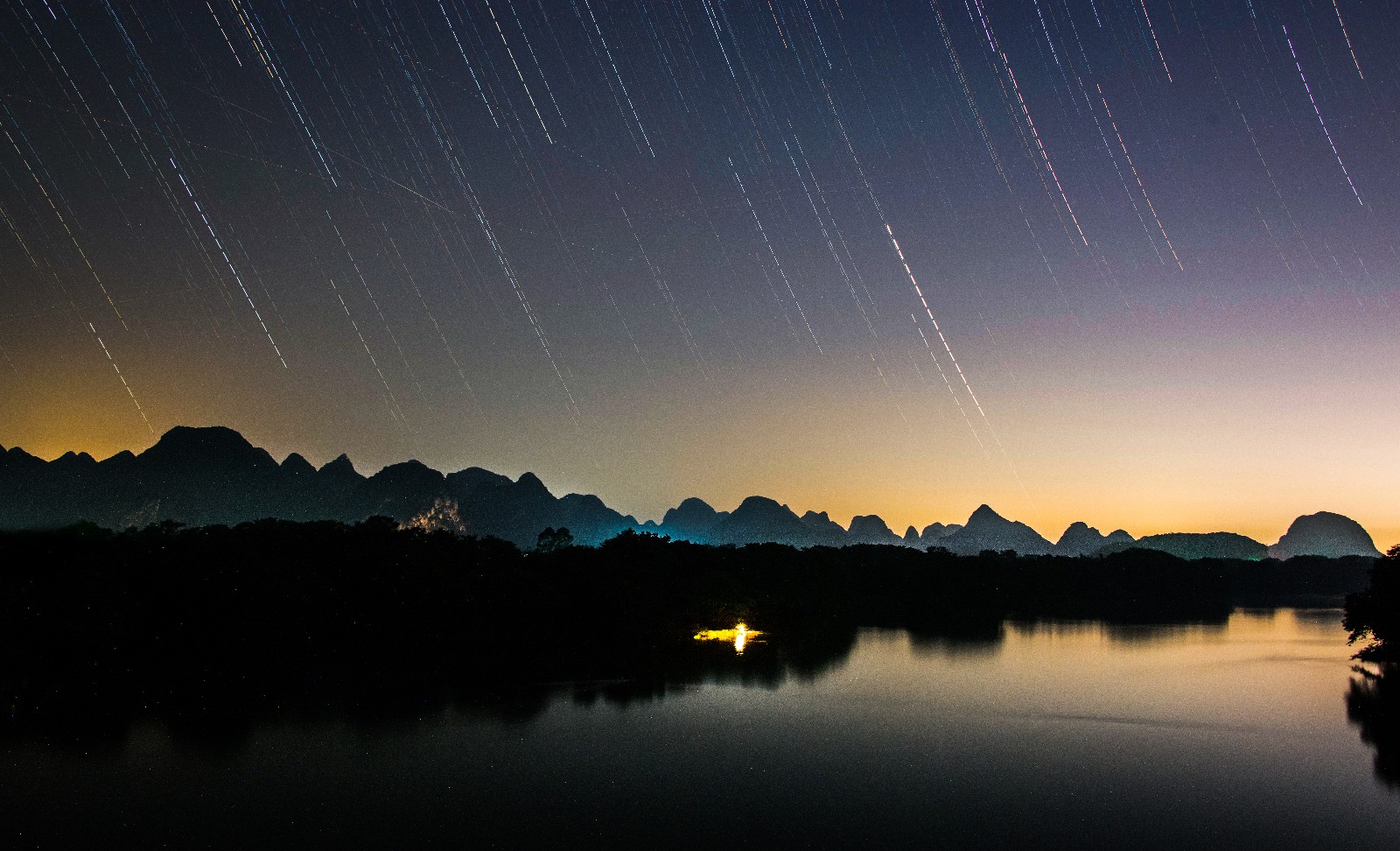 静谧的漓江星空