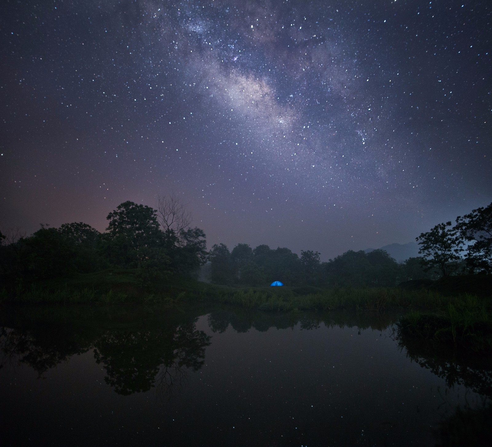 绿野星空