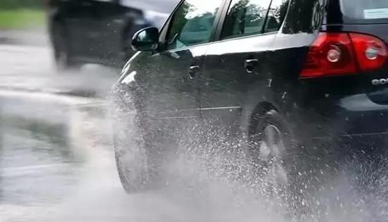 防止涉水陷车