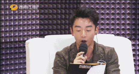 郑恺是情商低还是太狂傲?夺冠后手撕《声临其境》节目组