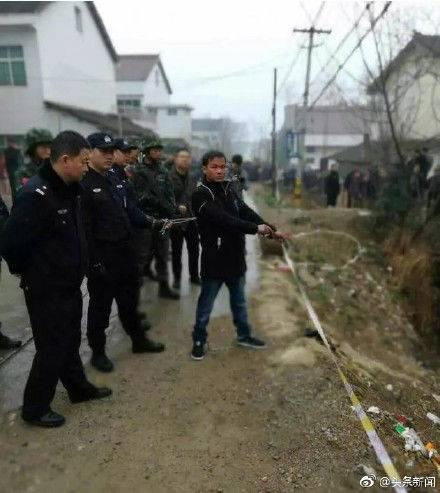 张扣扣指认现场 图据网络