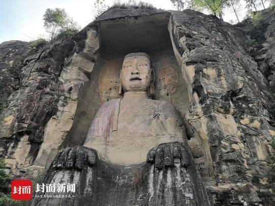“佛光”出现近两小时 日晕形成奇观