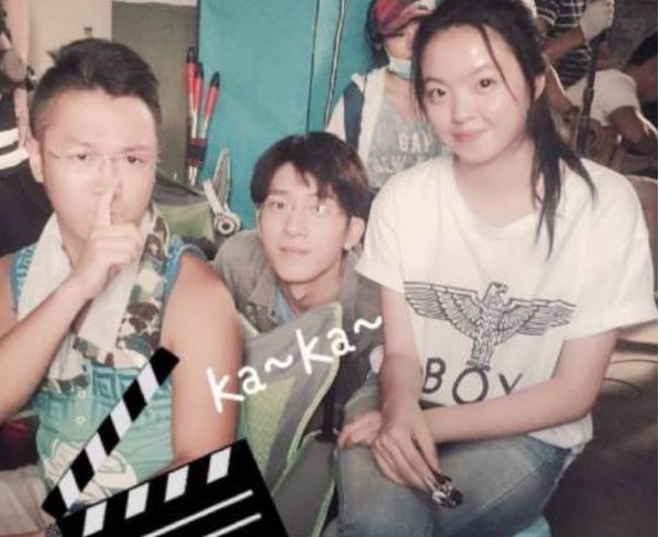 欧阳娜娜跟白富美抢男友,被华谊千金踢群,这剧情不要太精彩...