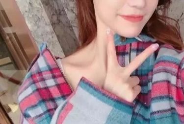 欧阳娜娜跟白富美抢男友,被华谊千金踢群,这剧情不要太精彩...
