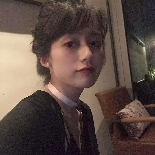 一张嘴值5000万,炮轰关晓彤揭潜规则,又丑又懒却有个白富美女友