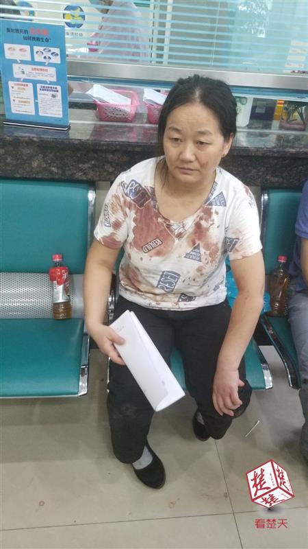 见义勇为的邻居李刚