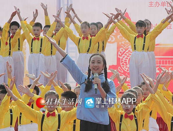 今天中心广场热闹非凡,原来是因为这件关乎国