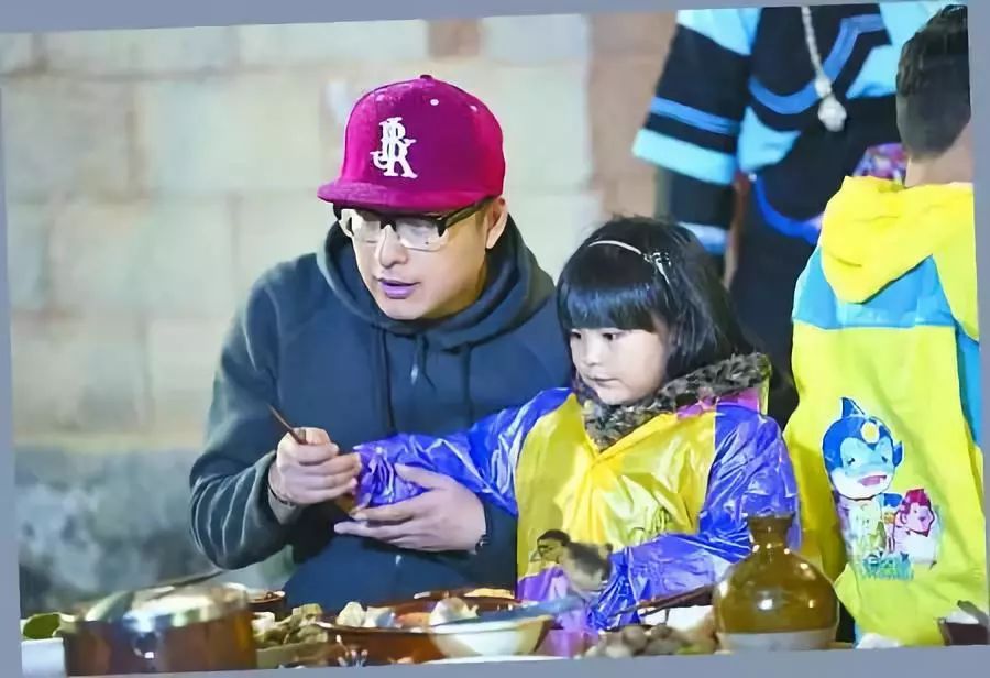 出个绯闻还要老婆帮忙灭火,王岳伦这辈子真被李湘吃得死死的……