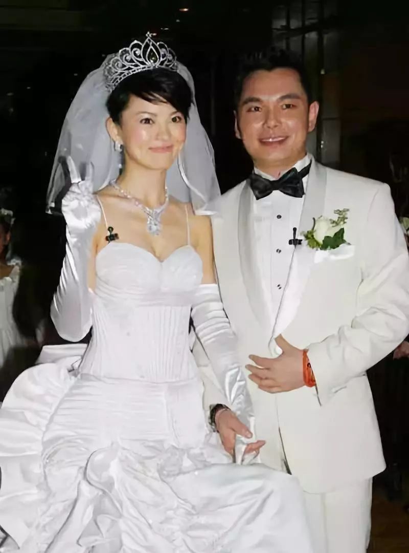 出个绯闻还要老婆帮忙灭火,王岳伦这辈子真被李湘吃得死死的……