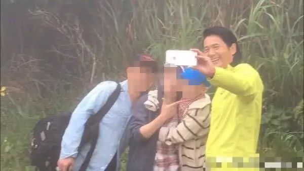 虽然不是每个人都像发哥,但翟天临对网友摆脸色真的好吗?
