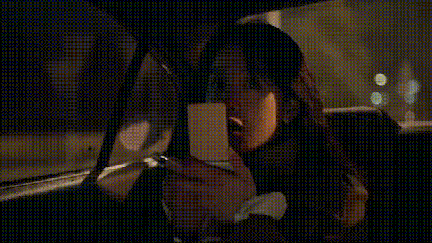 凌晨4点女孩打车,意外发现了车上被绑的女人.