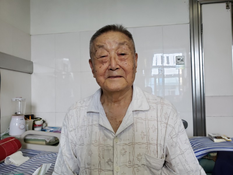 图11 见证者李洪志.jpg