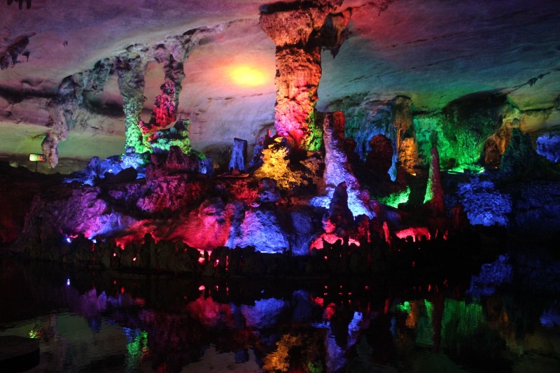 图9 七星岩内景——江山多娇(七星景区供图).jpg