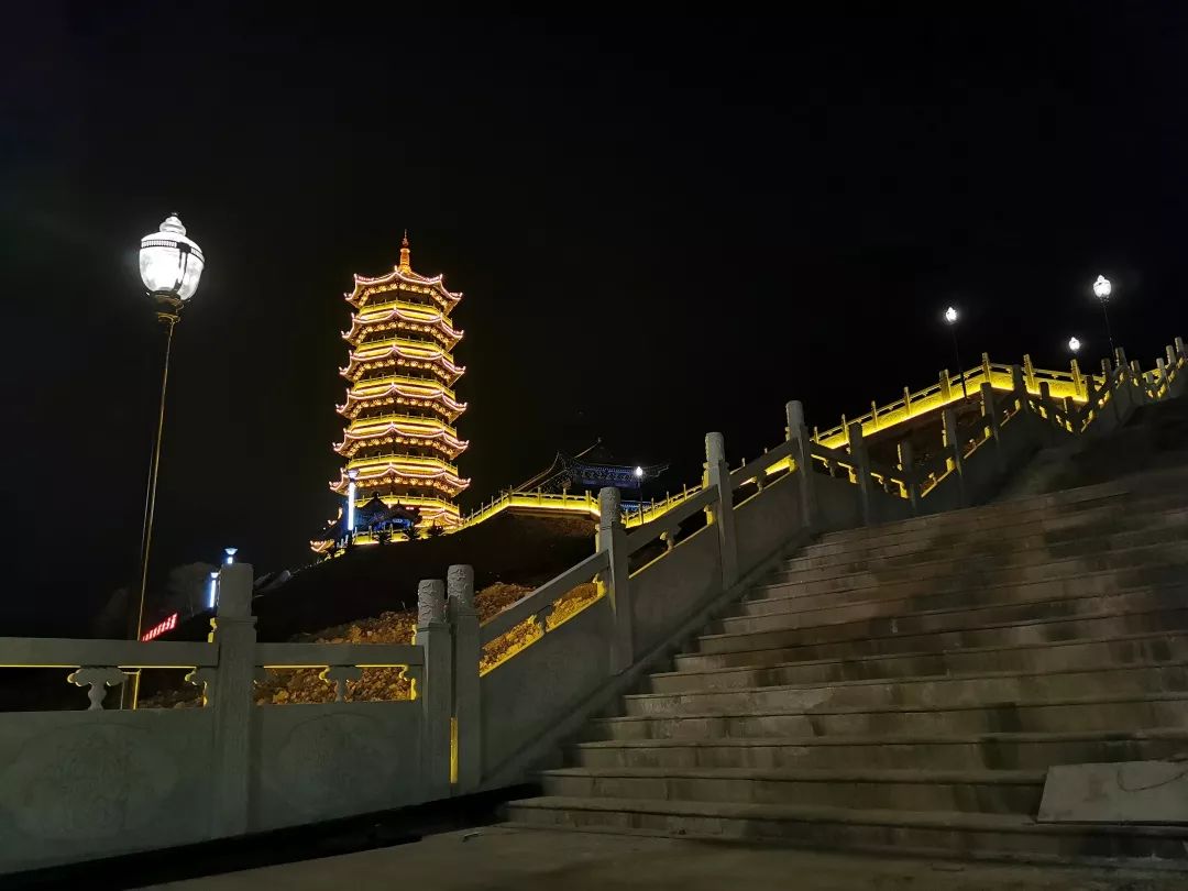 火了!桂林这处正在修建的文明塔成网红打卡点(图)