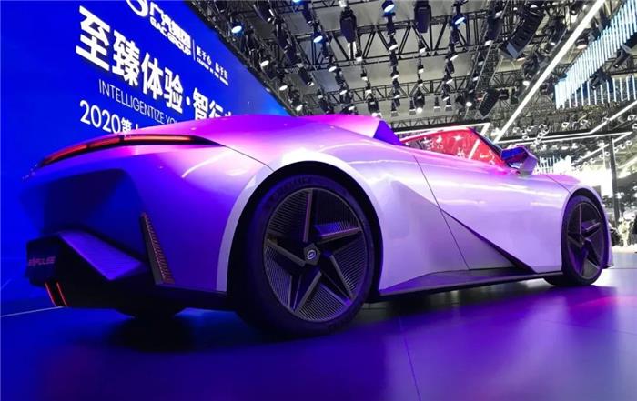 发布新战略，多项创新产品亮相北京车展，广汽集团开启转型之路