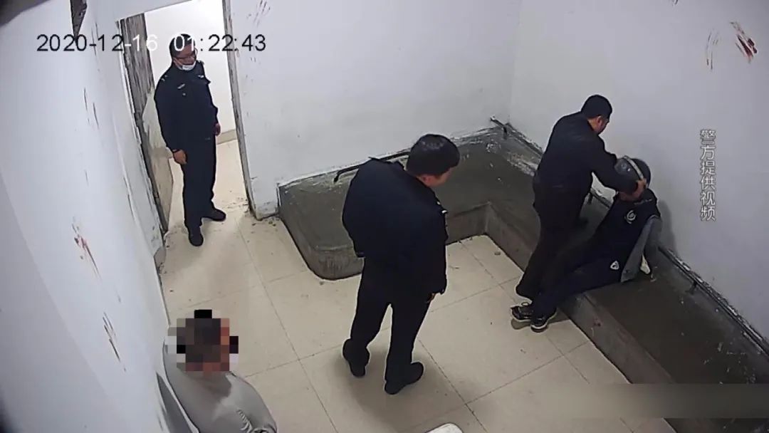 广西这醉汉大闹派出所,后果很