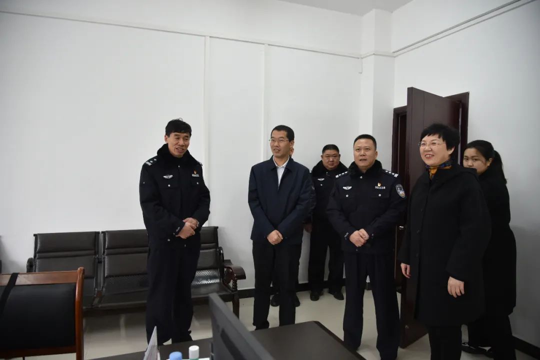 桂林市副市长龙杏华到雁山区调研