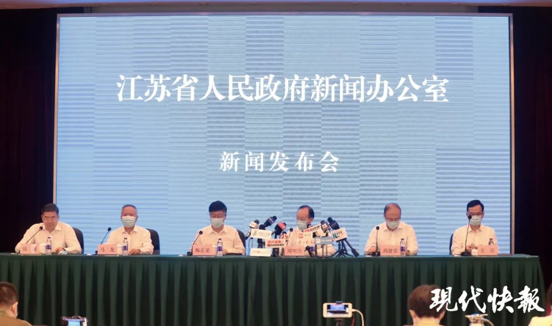 燃烧一公斤脂肪 水分_一颗水蜜桃的热量