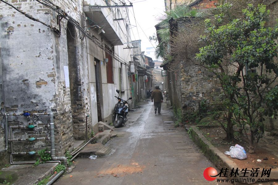 这里是离明靖江王府最近的巷子,它们承载着历史的悲欢离合,荣辱兴衰