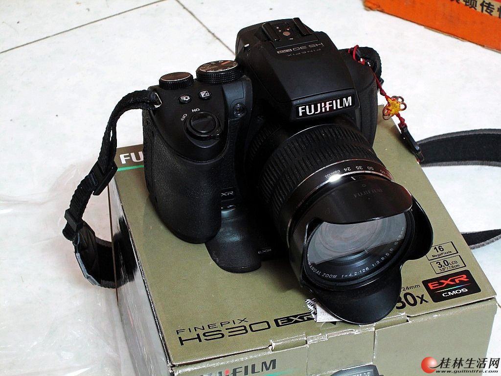 转让95新富士hs30exr,1600万像素,30倍光学变焦!1080p全高清摄像!