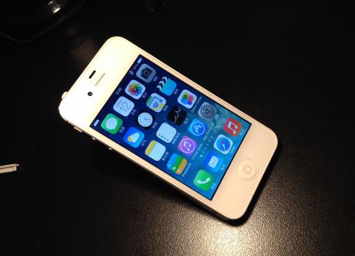 三网 白色 苹果 iphone4s 16gb 美版(有锁)