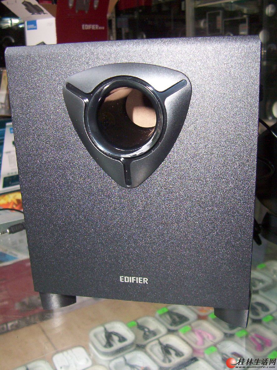 实体店全新漫步者r103v多媒体音箱140元套实物多图