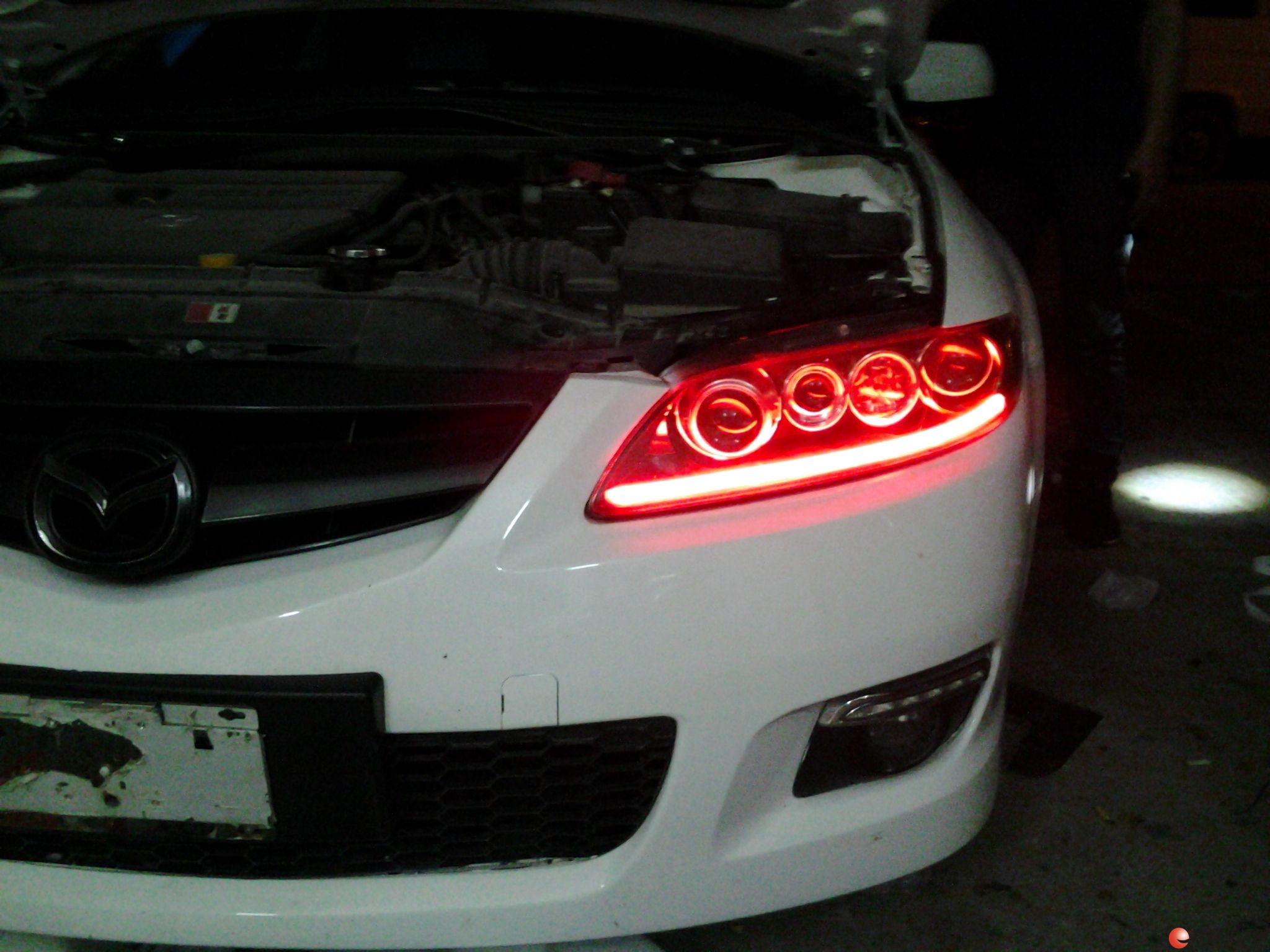 马自达6升级海拉三双光透镜棉光日行灯