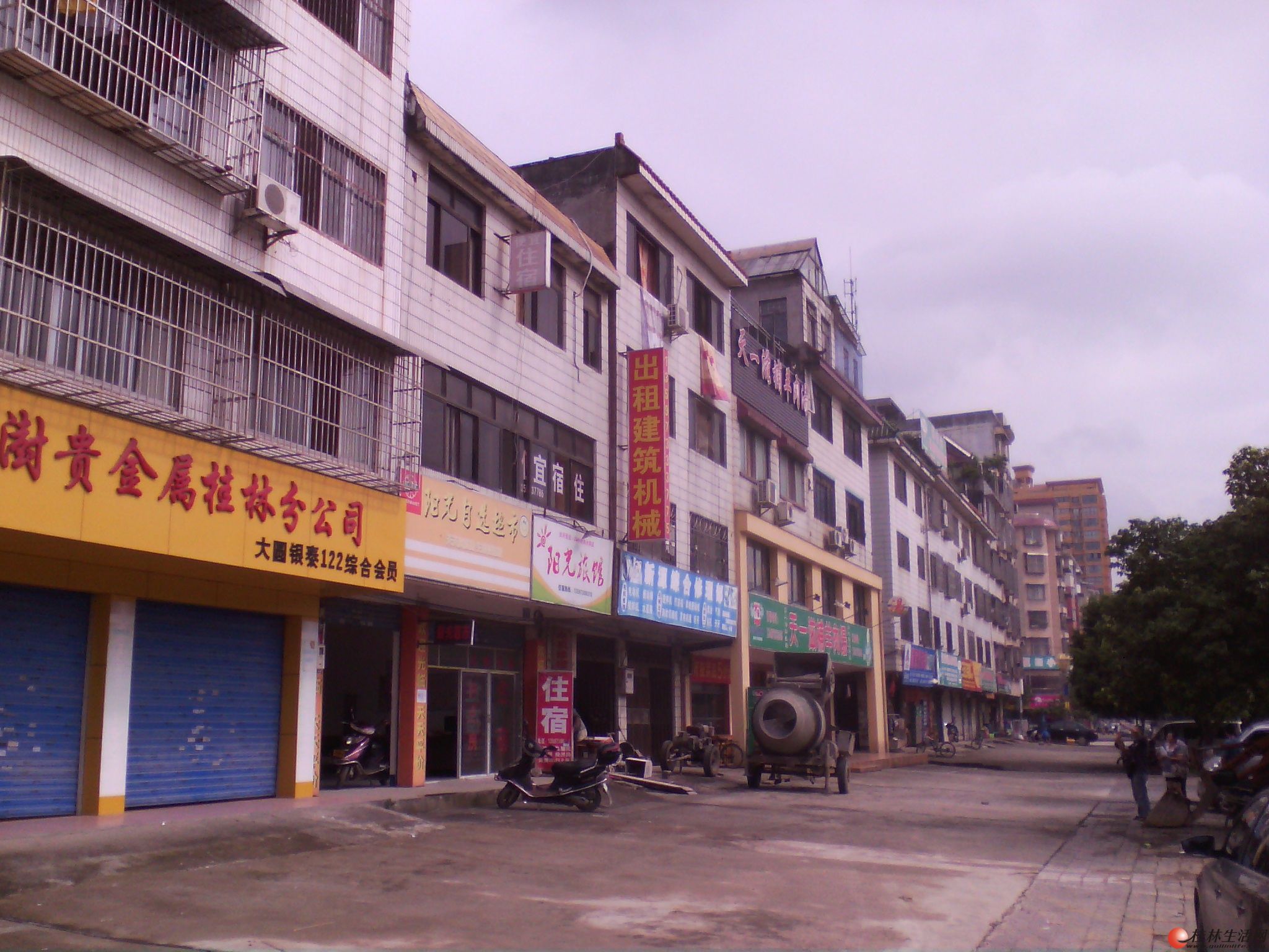 当街整栋三层 240平米 145万 两个门面 - 桂林商铺出租 桂林商铺出售