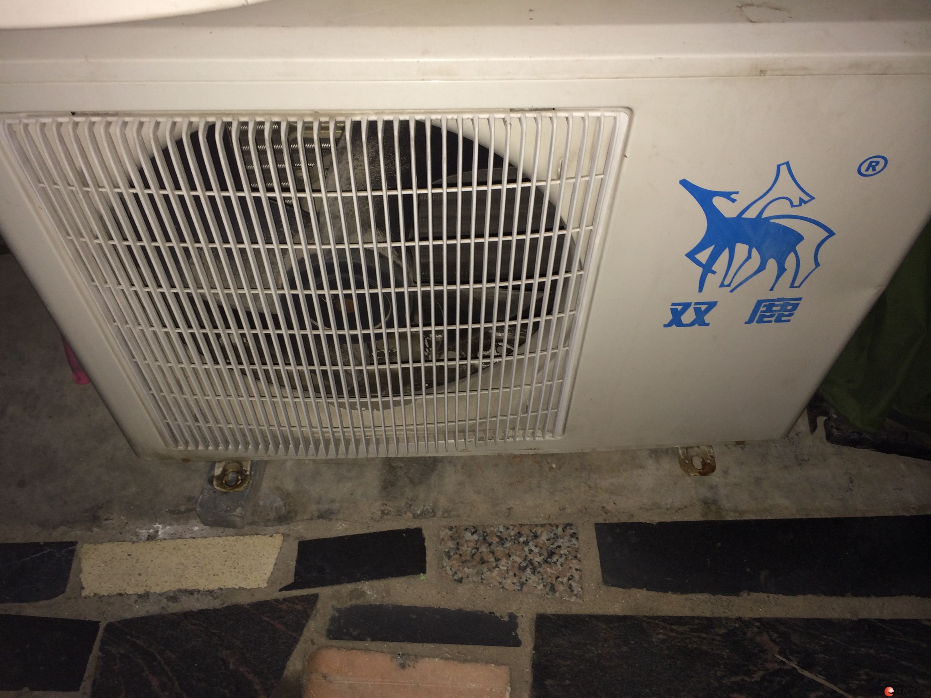 处理一台2p双鹿柜式空调