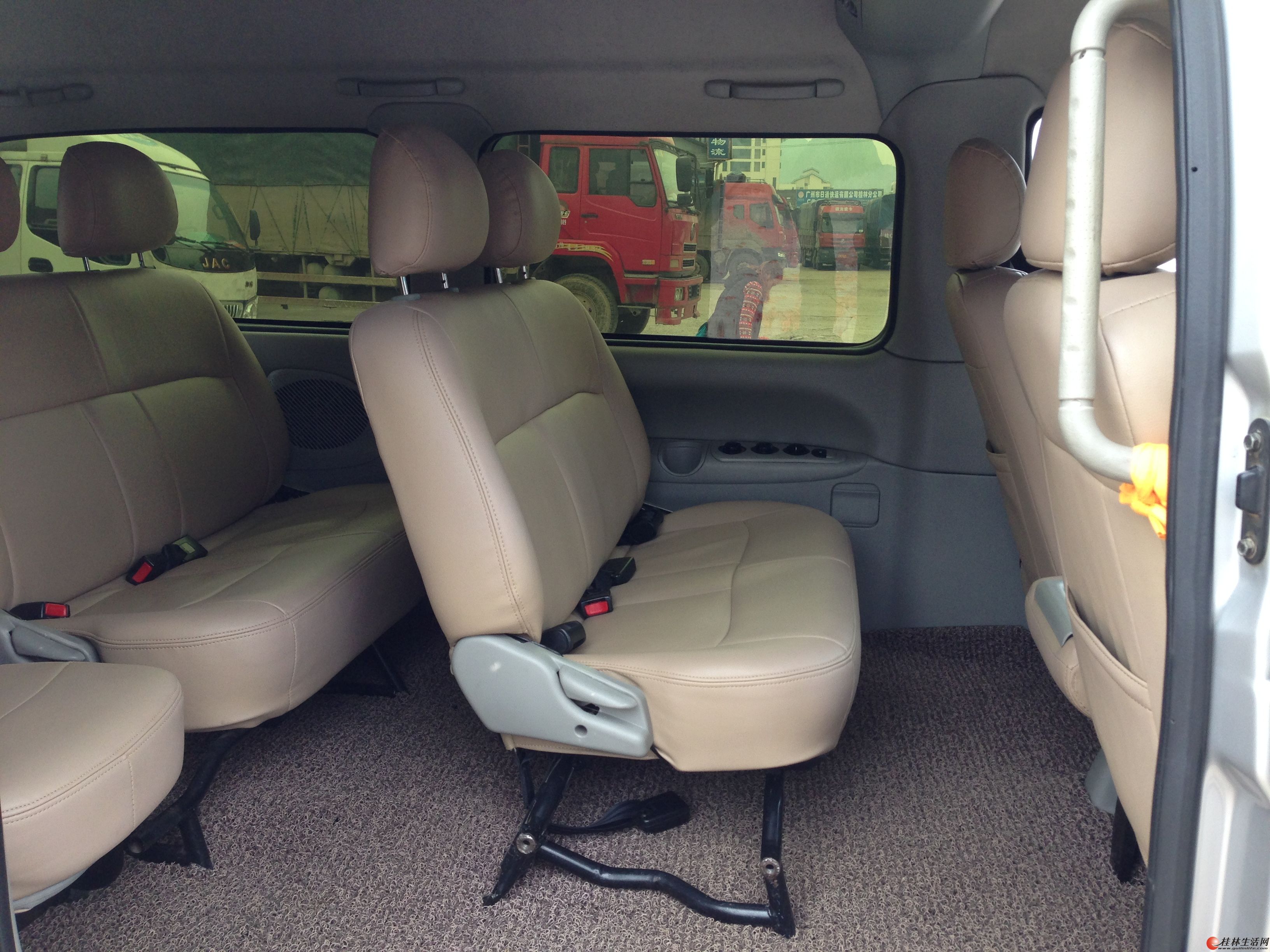 瑞风11座旅游车转让