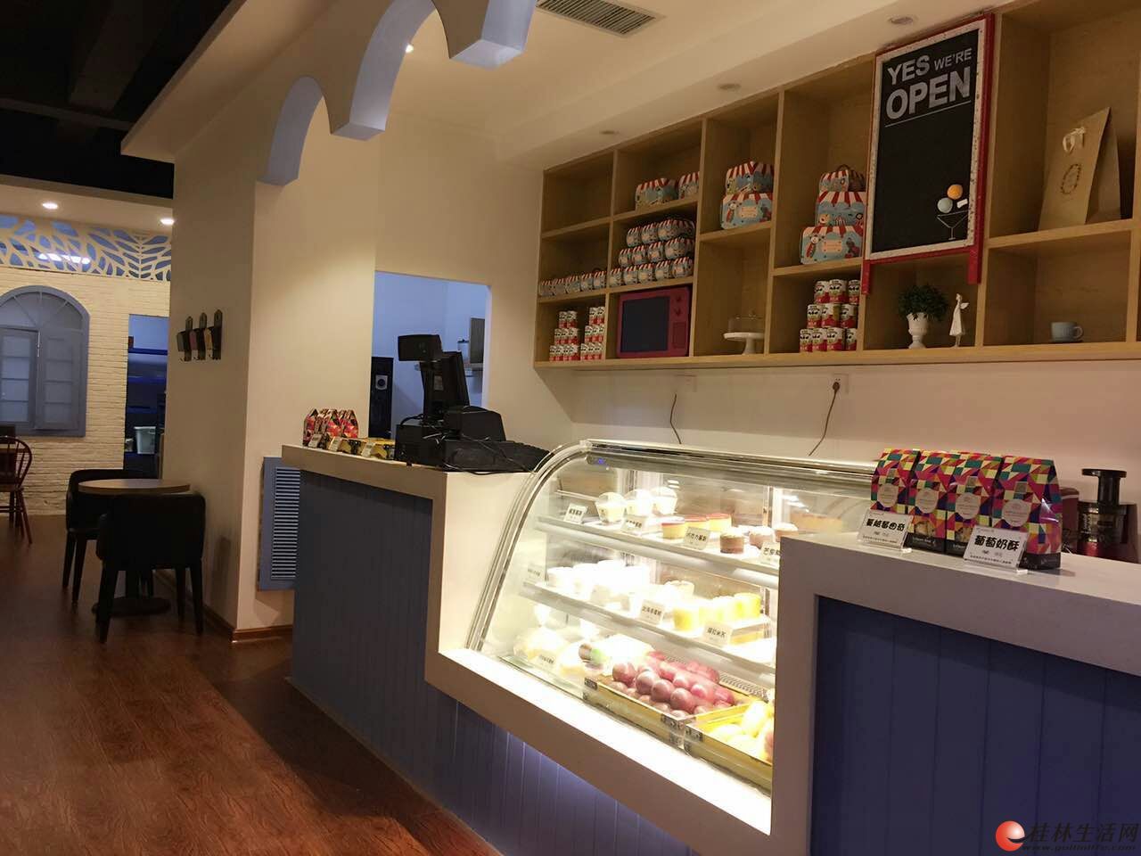 商铺转让,南城百货蜜思烘焙蛋糕店,刚买的设备,装修一起转,因有工作忙