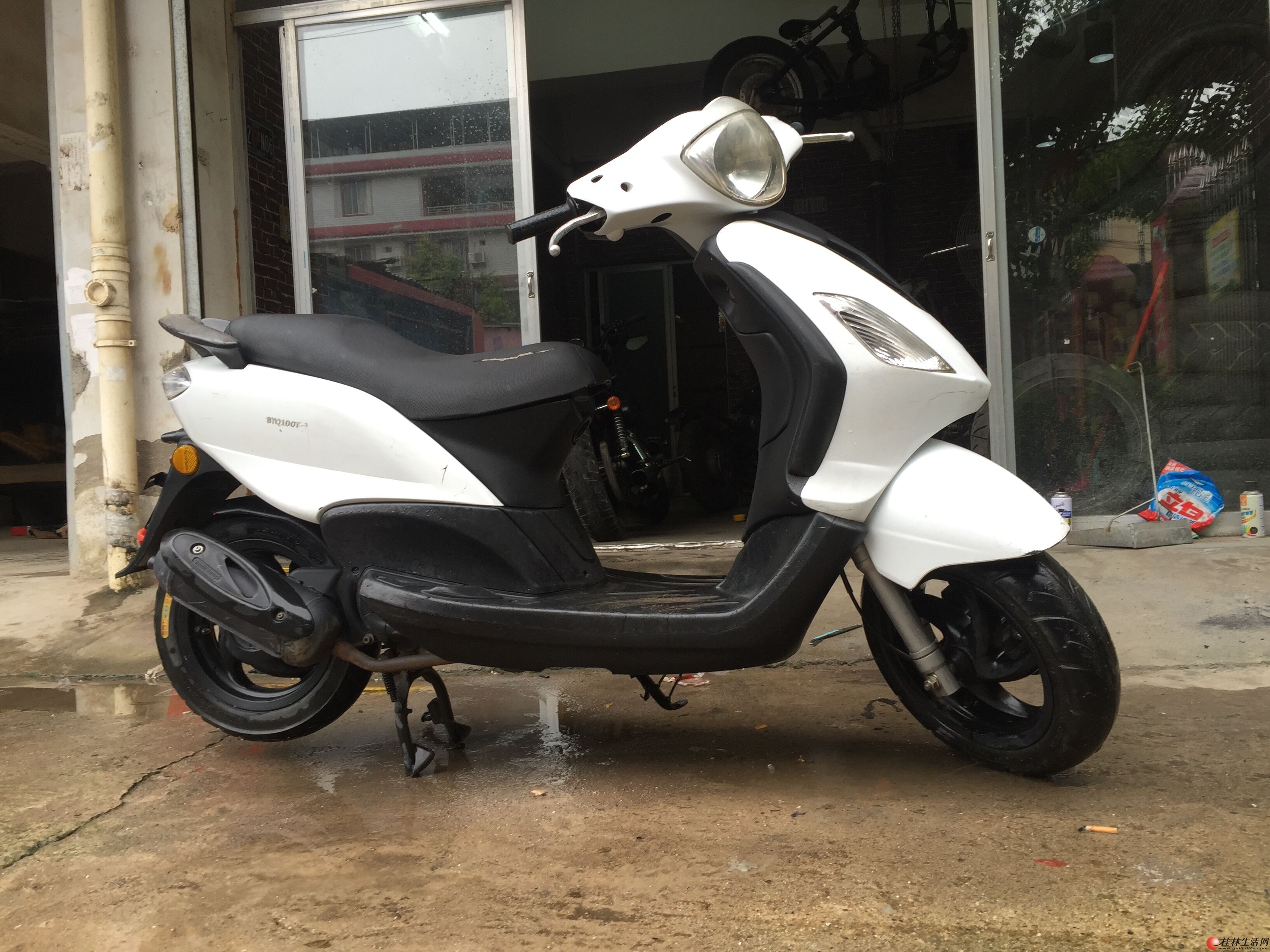 出售一台比亚乔fly100,证件齐全未上牌