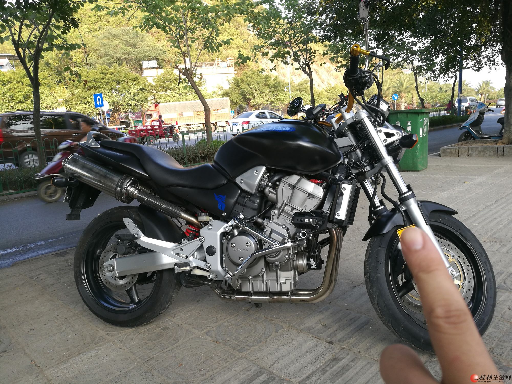 本田cb919大黄蜂919cc街车电喷成色非常新车况爆无暗病无维修