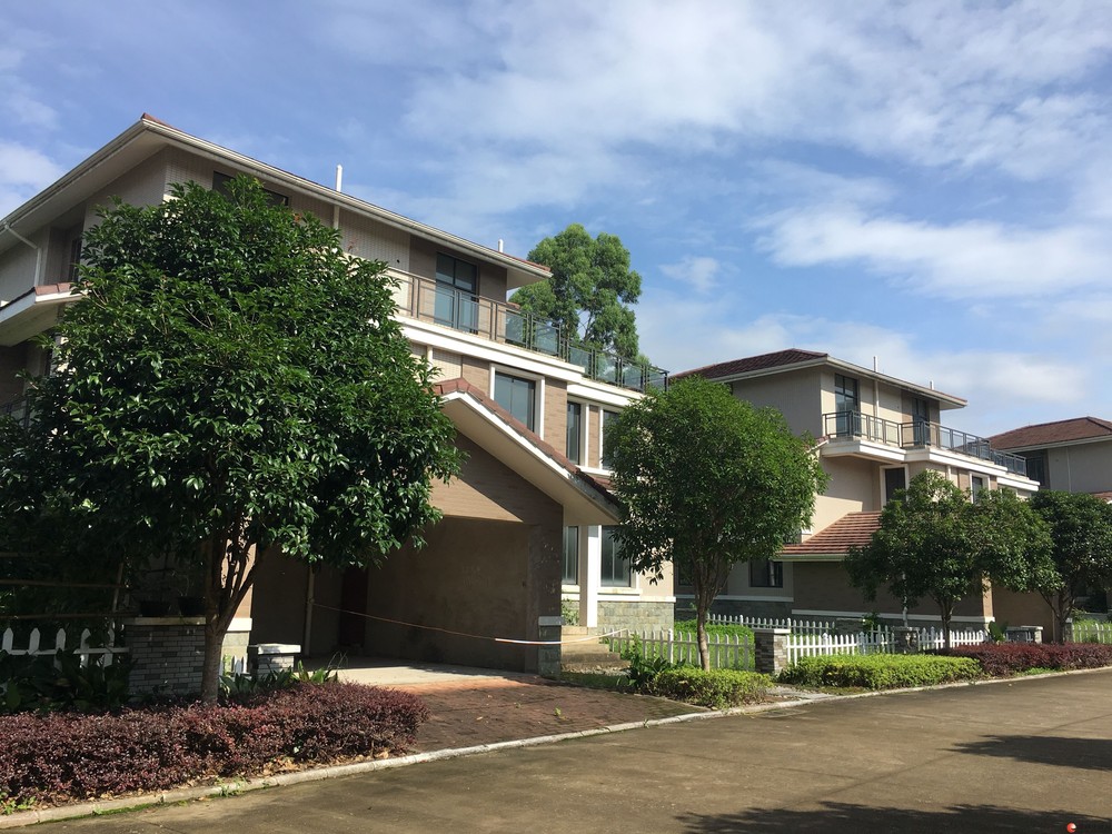 清水 麒麟湾别墅独栋 450平9房 车库 地下室 900万