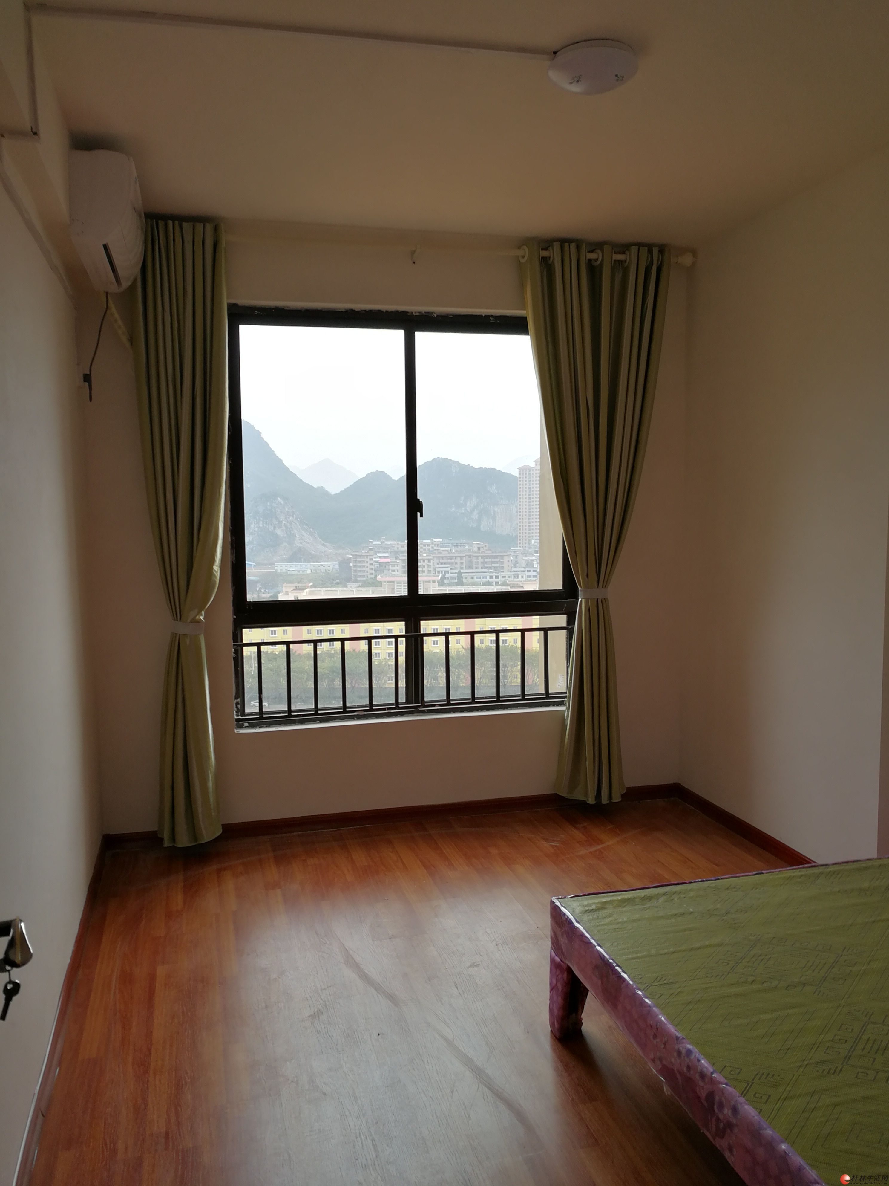 彰泰滟澜山新装房招租