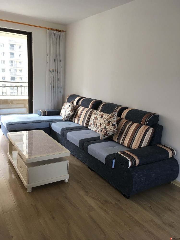 兴汇城新装修新家具好房不多速来哦