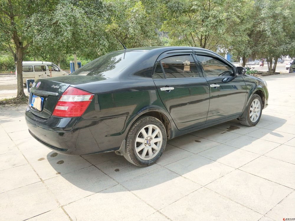 吉利英伦sc715轿车